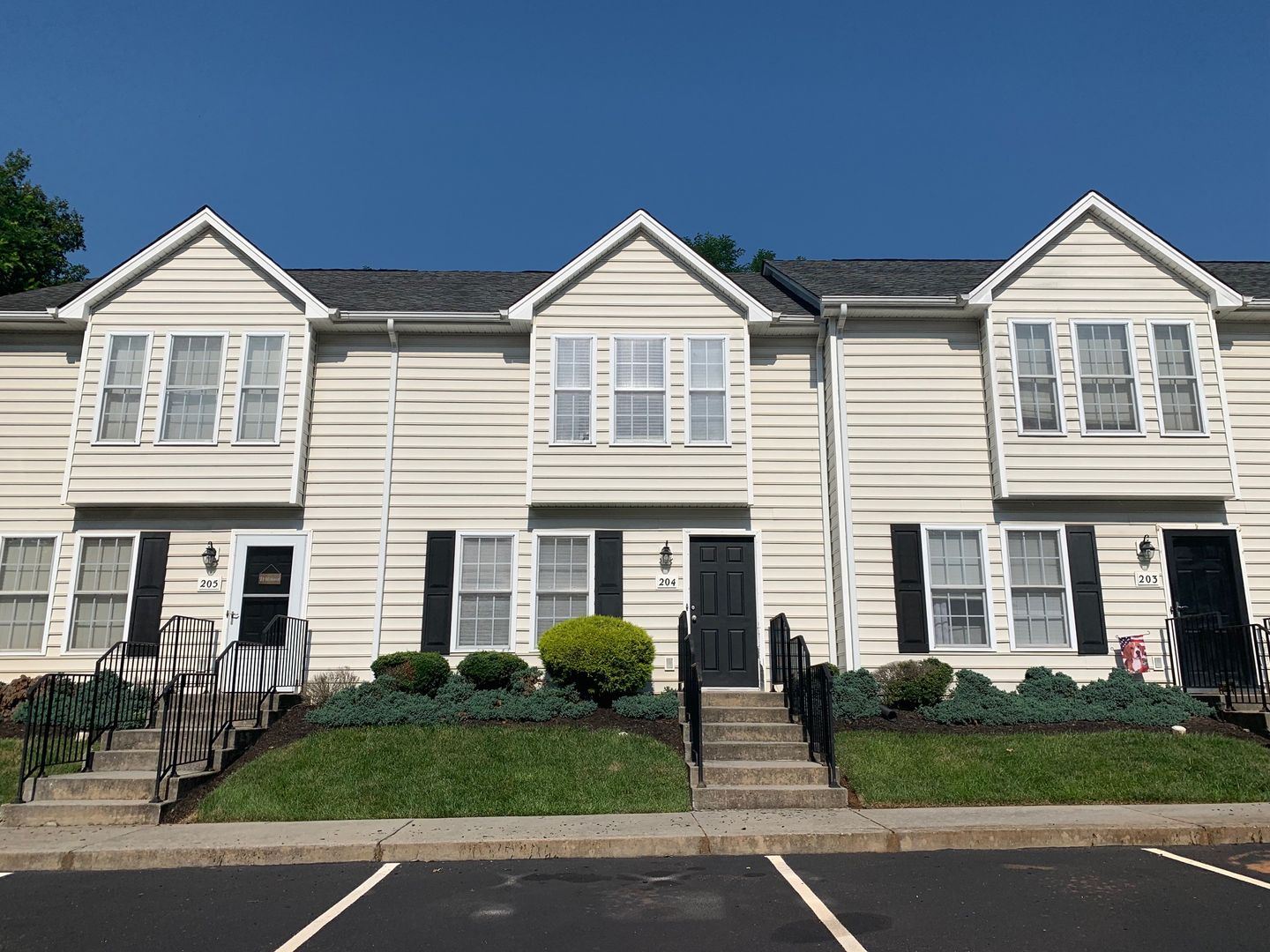 Lynchburg Townhome: 160 Ivy Creek Lane #204