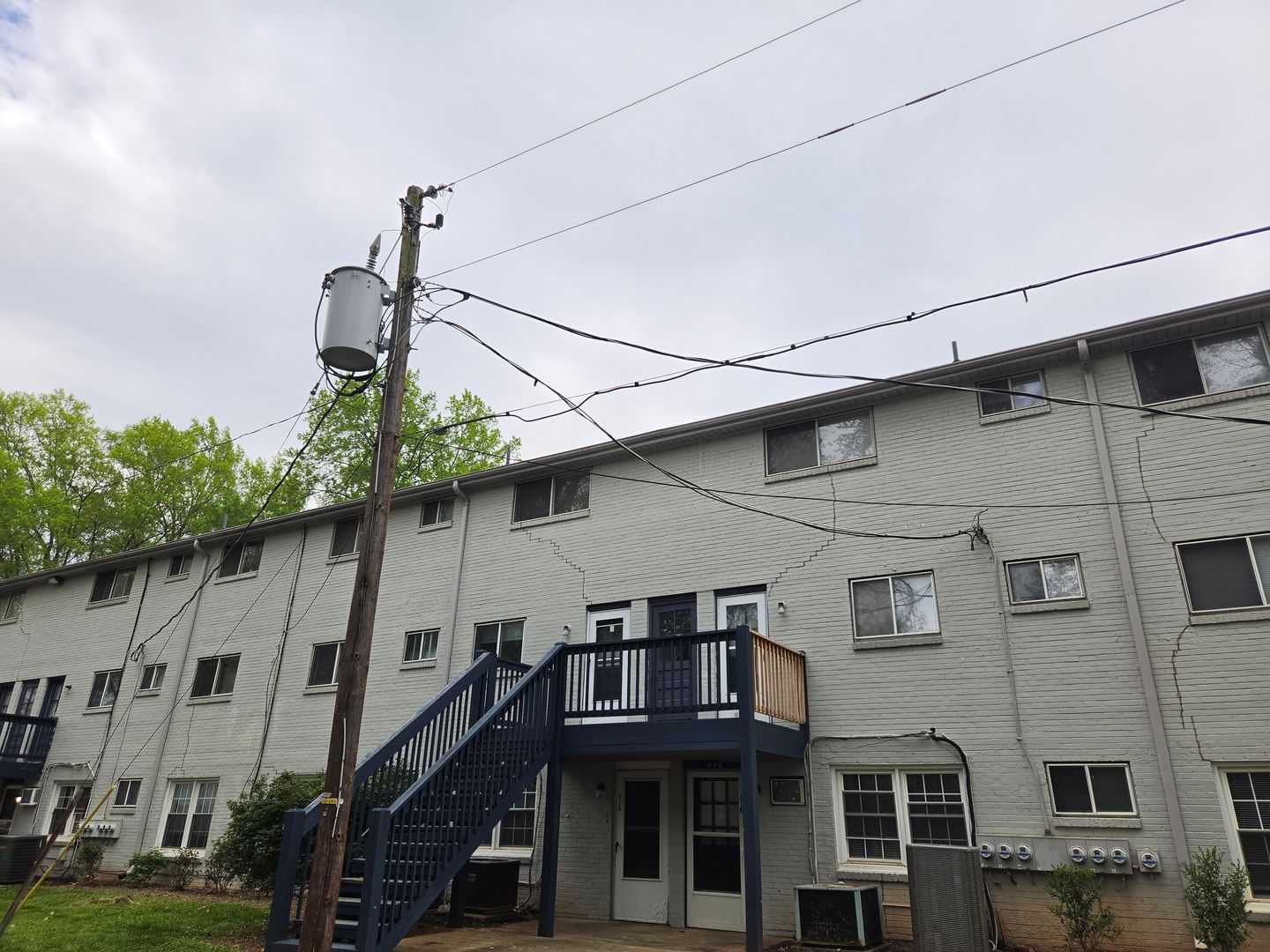 Lynchburg Apartment: 3300 Old Forest Road