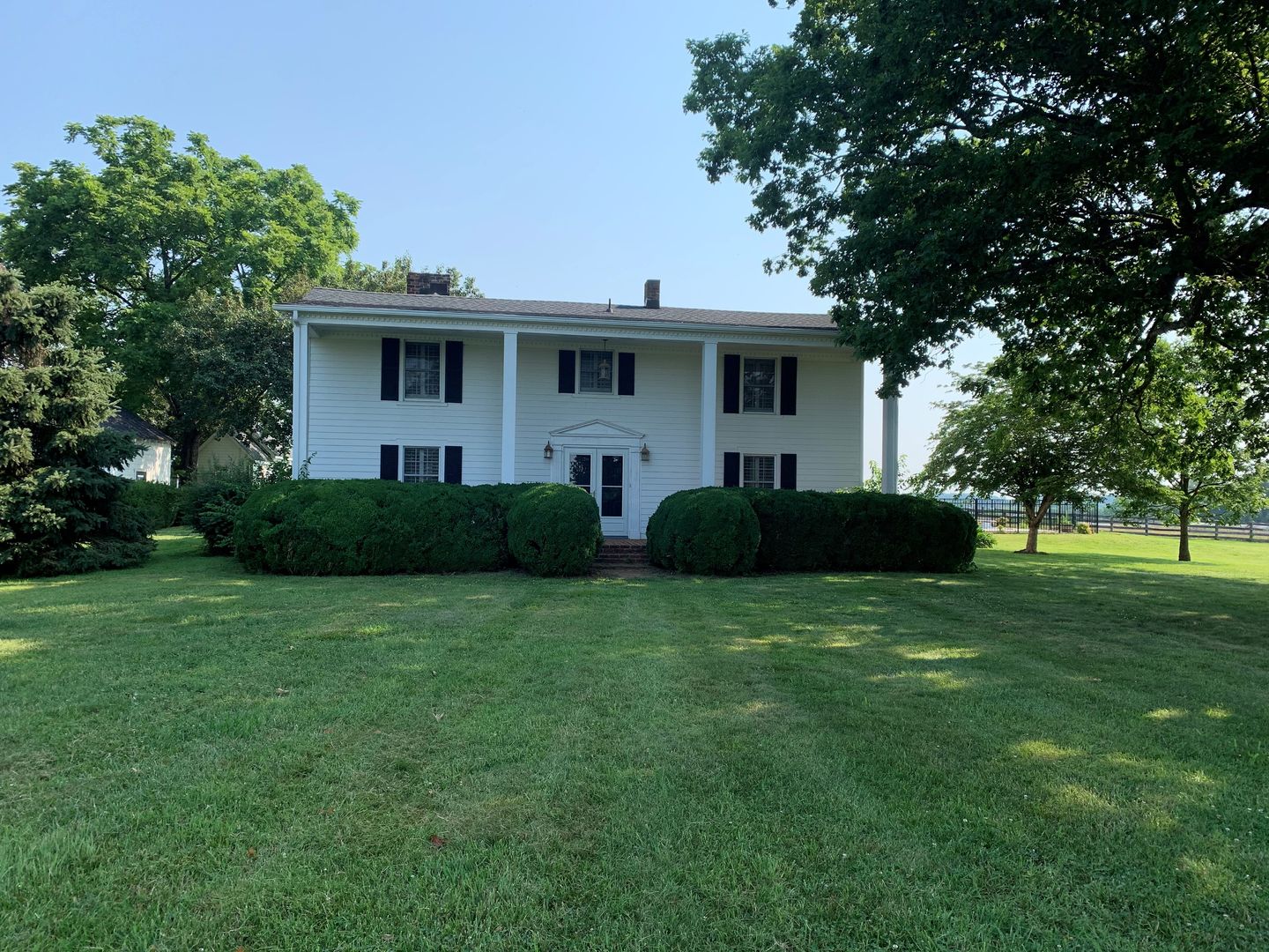 Forest House: 6010 Thomas Jefferson Road