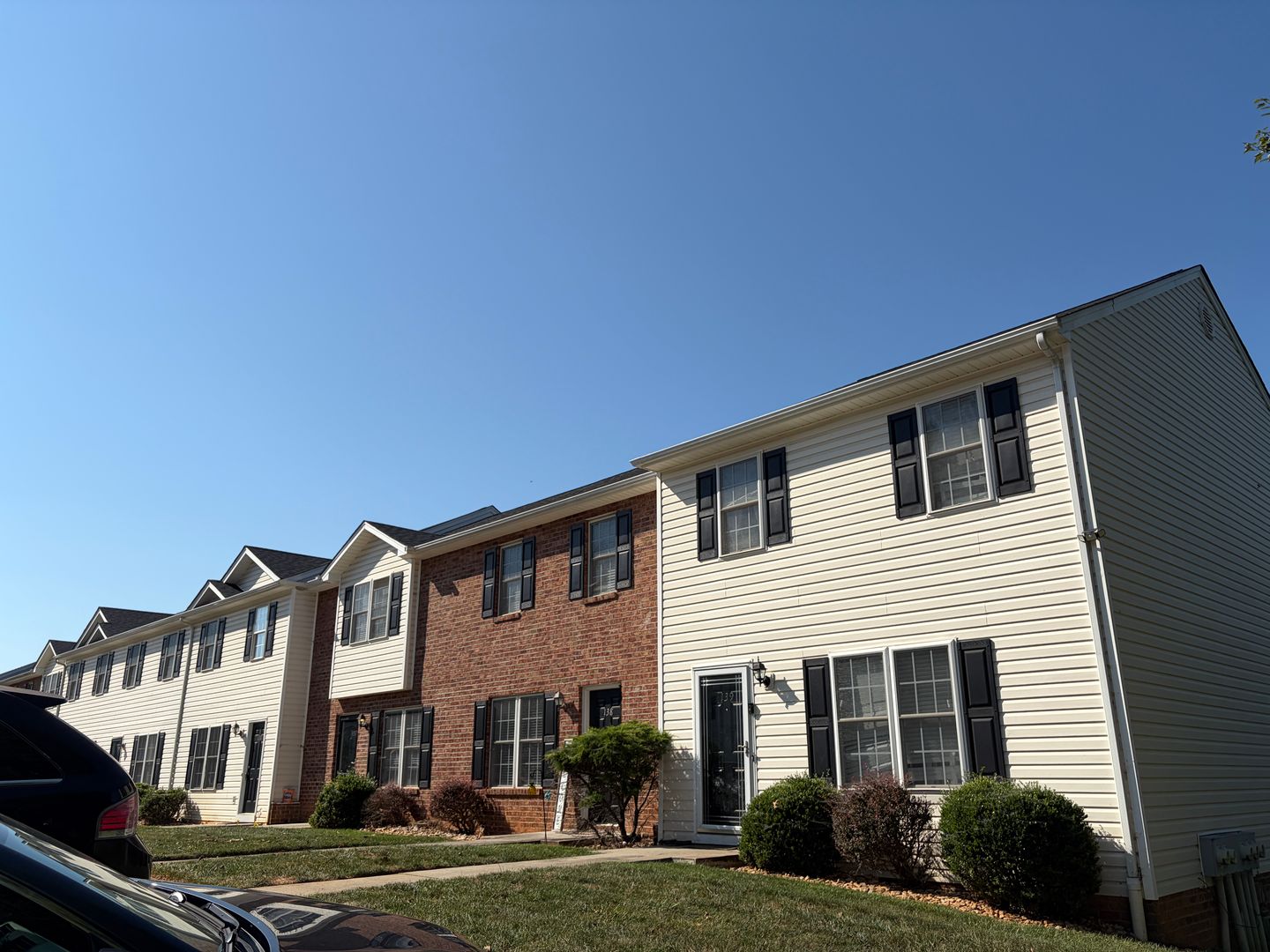 Lynchburg Apartment: 3600 Old Forest Road # 56, 71, 72, 98, 121, 123, 125, 129, 138