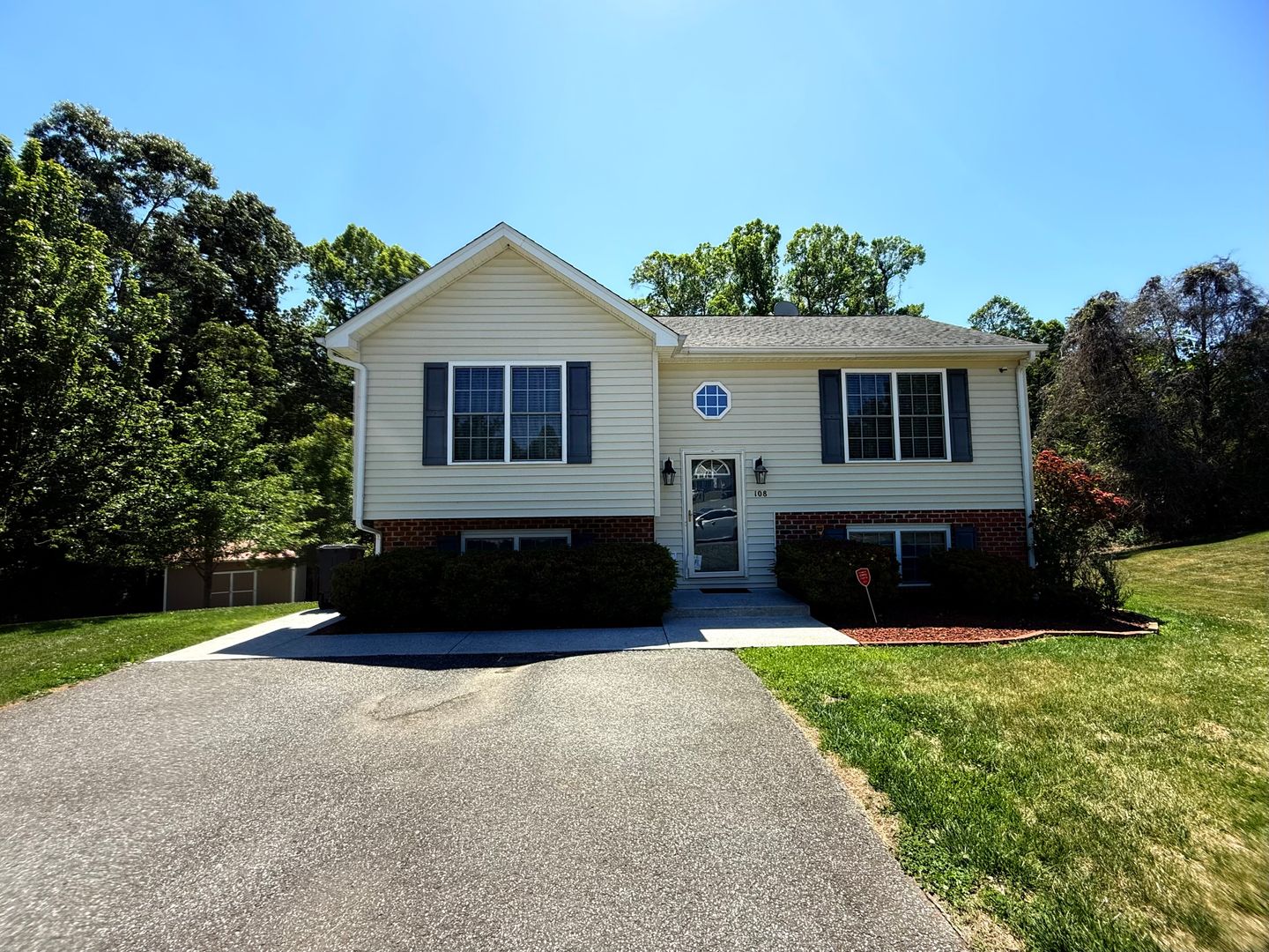 Lynchburg House: 108 Judd Court