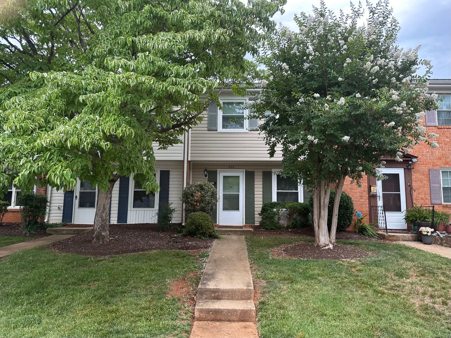 Lynchburg Townhome: 202 Devonshire Road