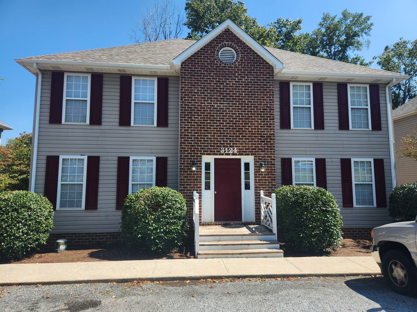 Lynchburg Apartment: 3112-3132 Link Road