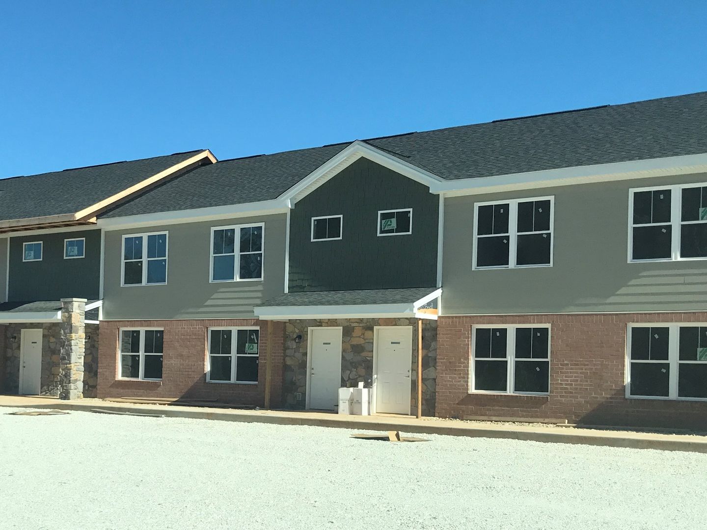 Appomattox Apartment: 386-420 Plant Drive