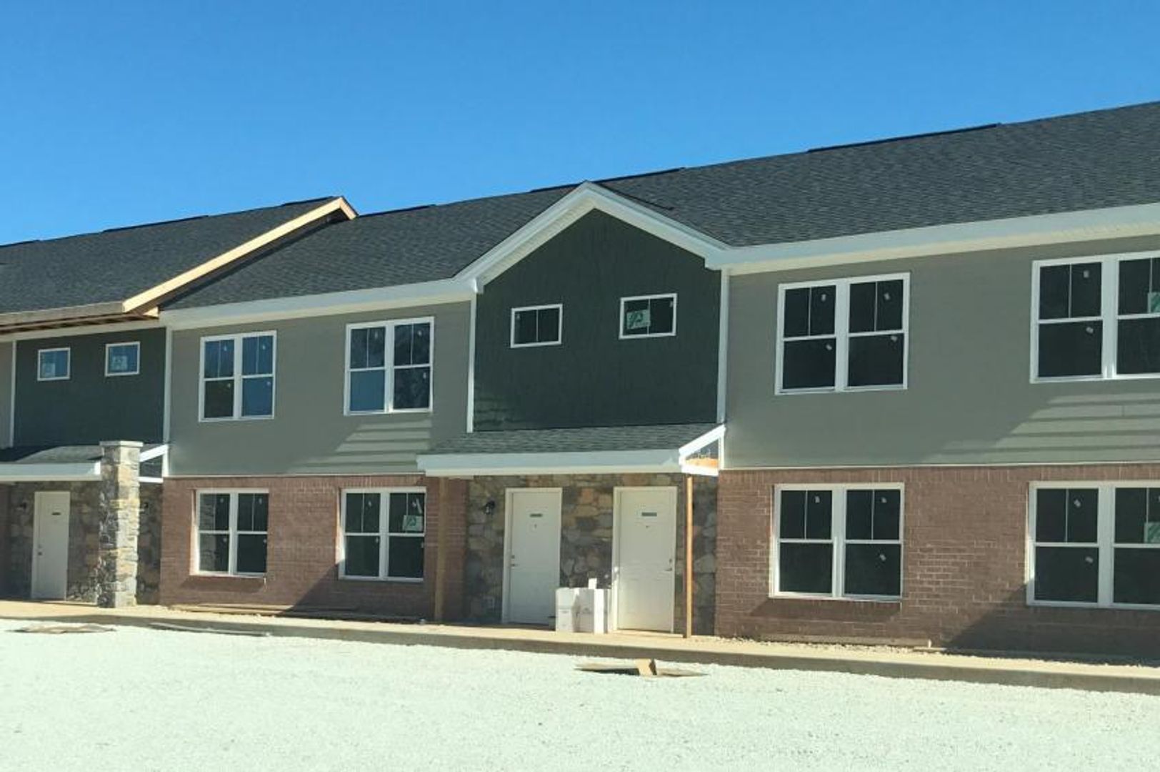 Appomattox Apartment: 386-420 Plant Drive