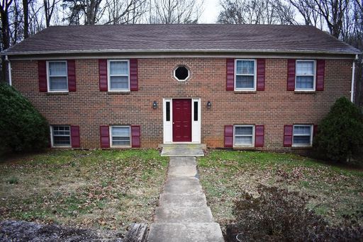 Two Bedroom Apartment Off Leesville Rd. – photo 1
