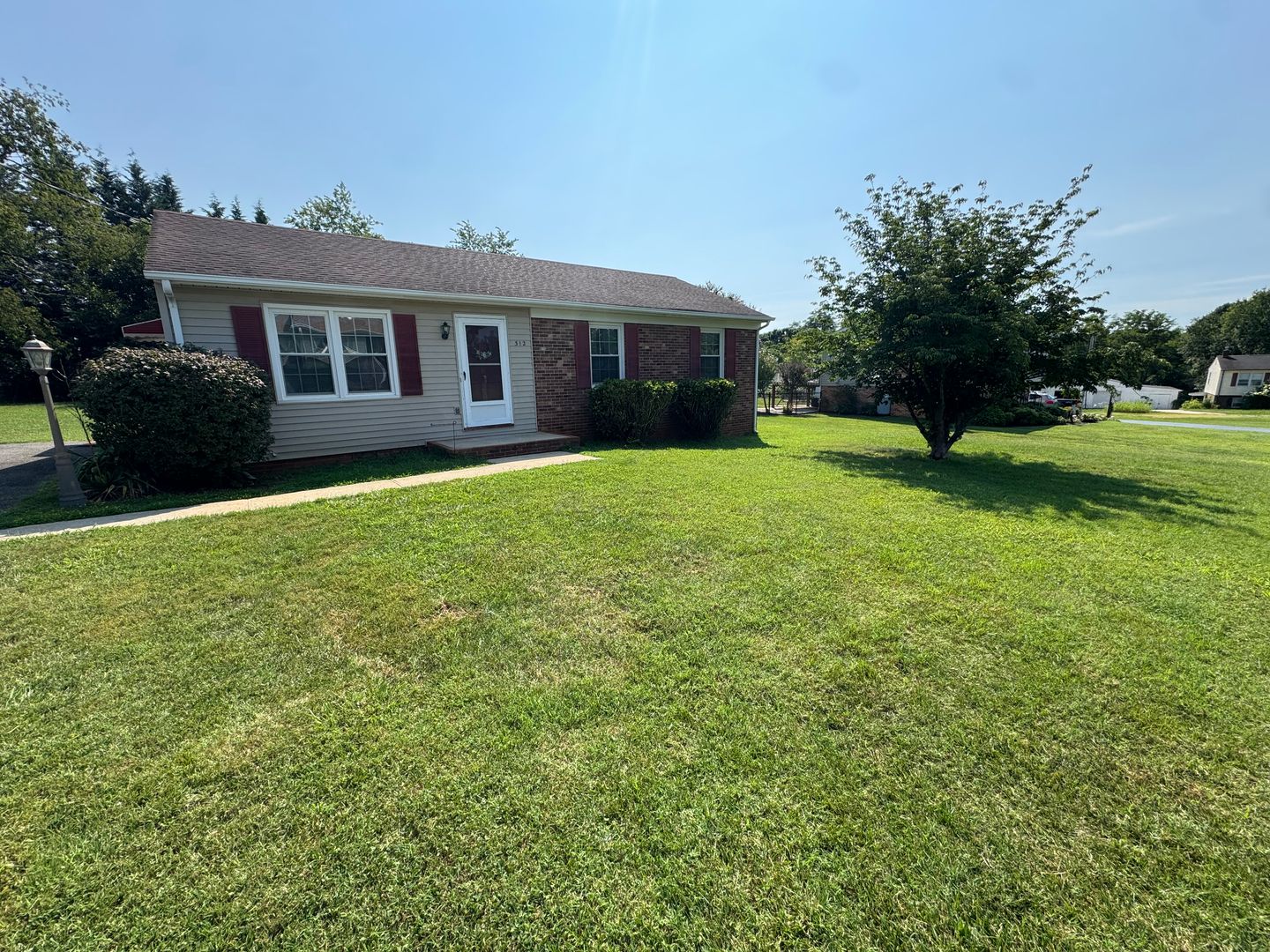 Forest House: 312 Foreston Drive