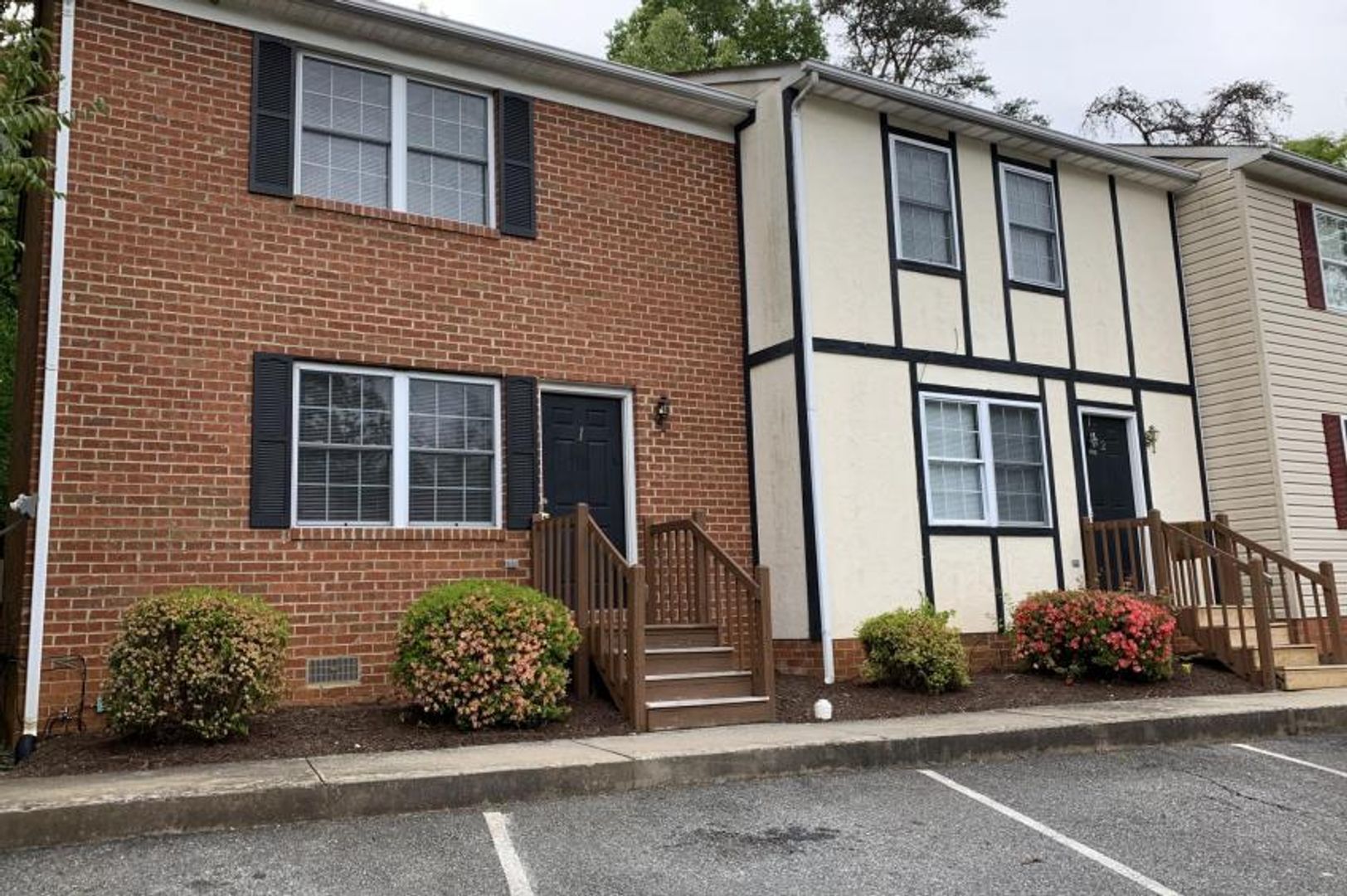 Lynchburg Apartment: 101 1/2 Hampden Drive