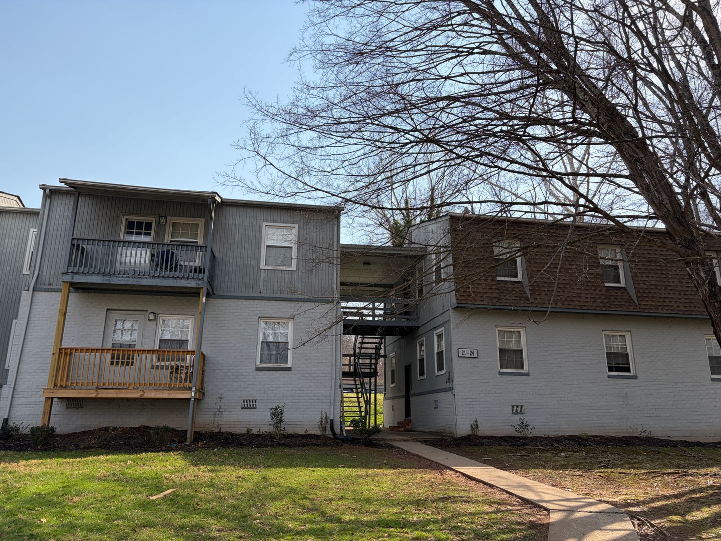 Lynchburg Apartment: 1200 Craigmont Drive
