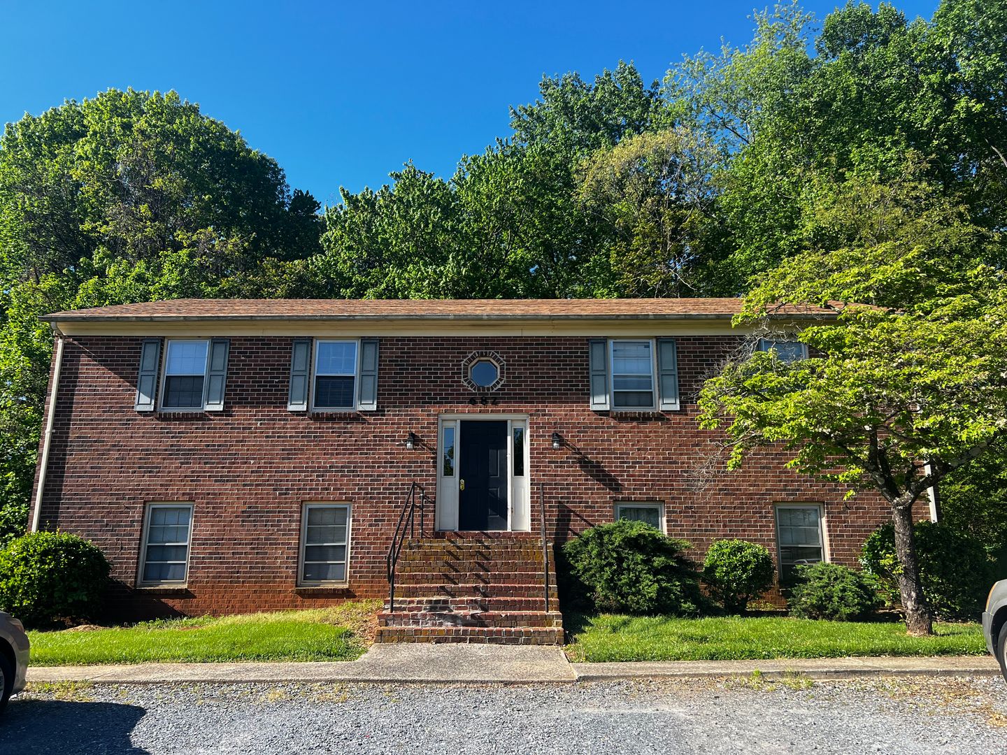 Lynchburg Apartment: 682 Laxton Road