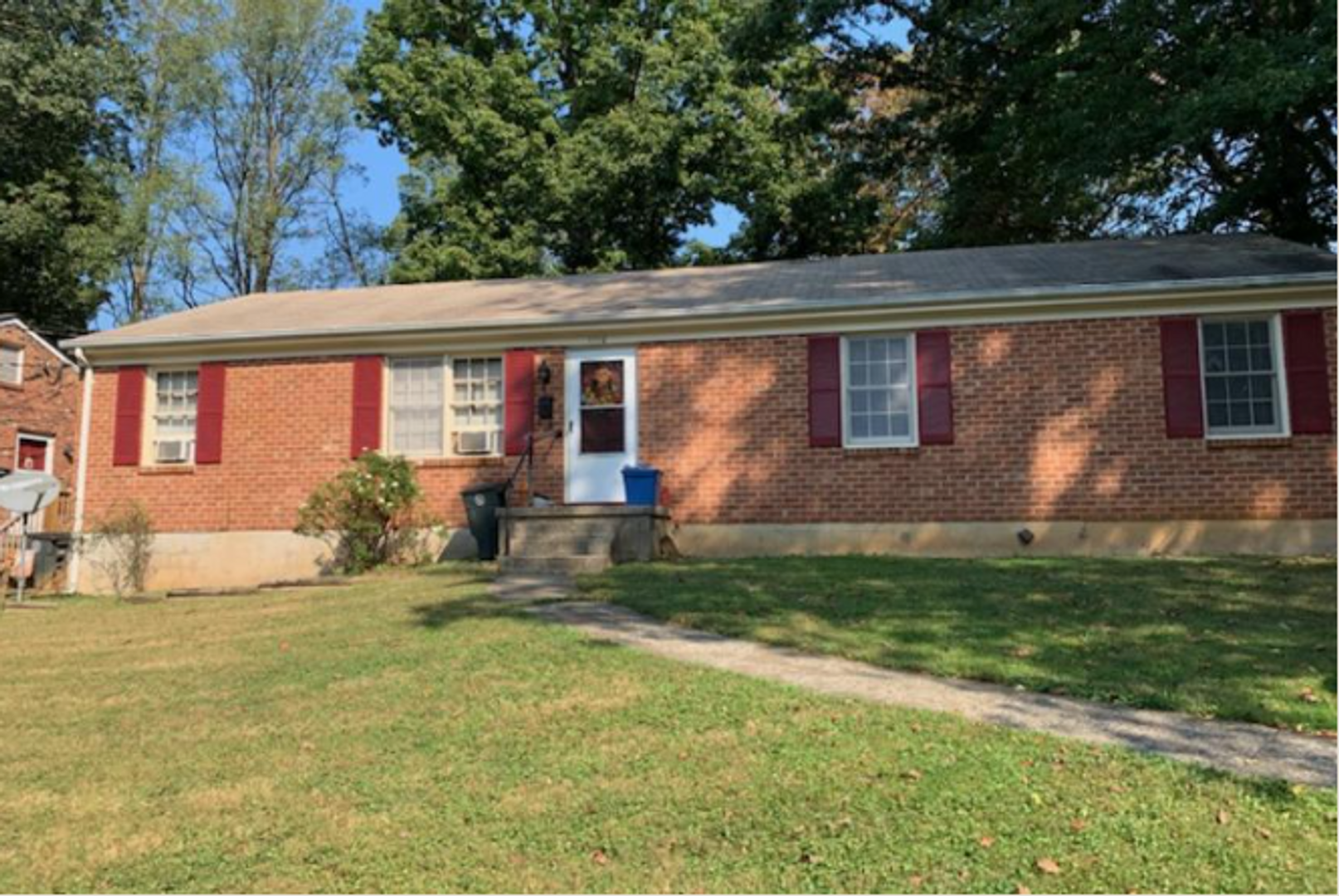 Lynchburg Apartment: 1110 & 1112 Heath Avenue