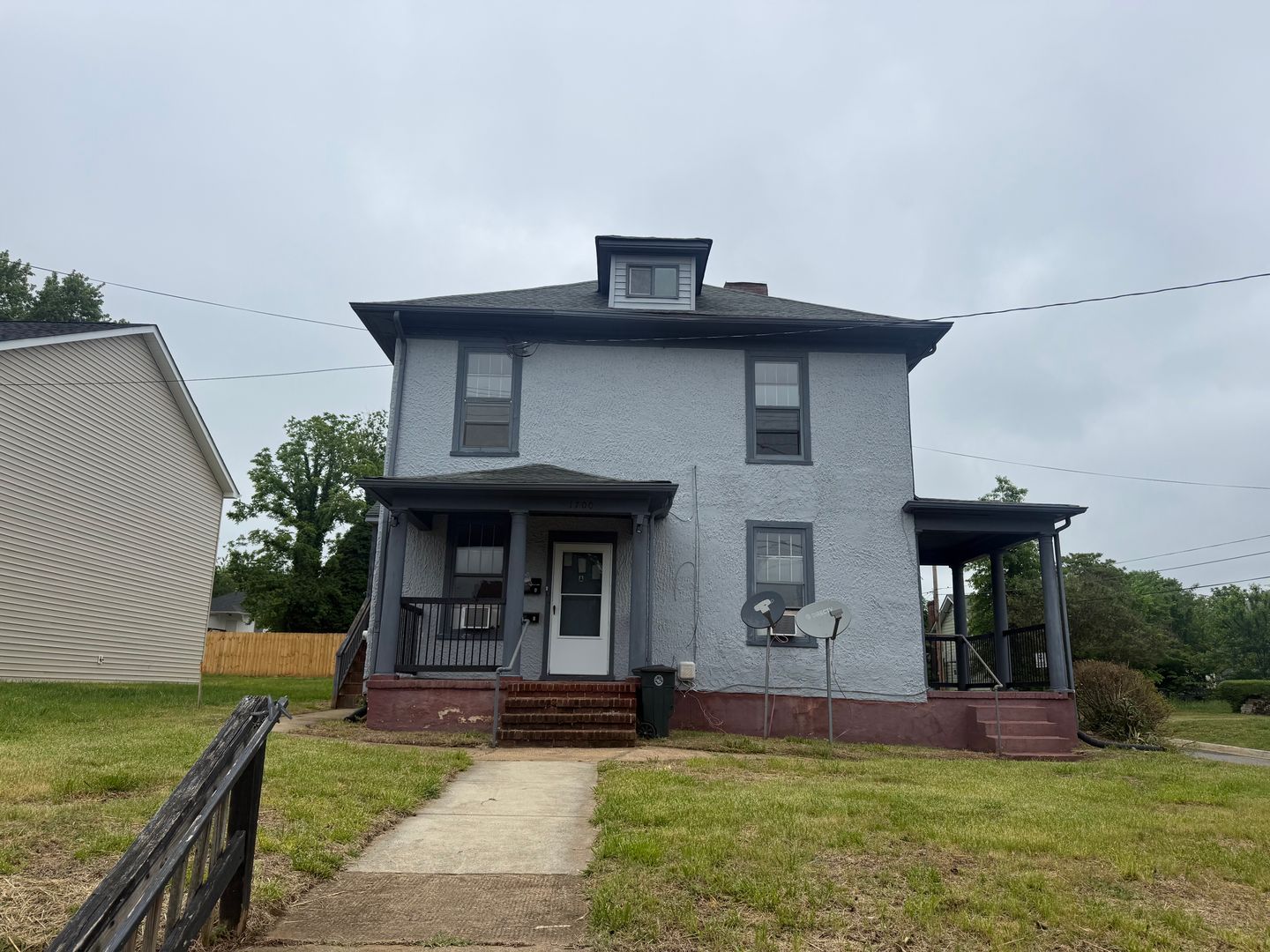 Lynchburg Apartment: 1700 Bedford Avenue Apts A & B