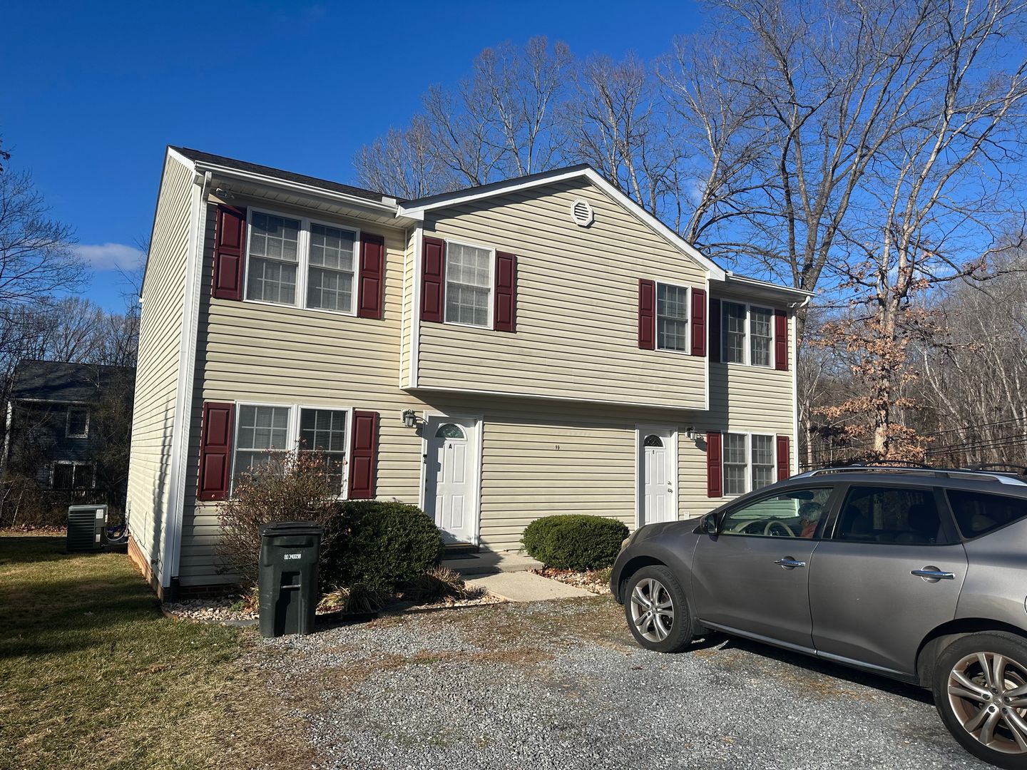 Lynchburg Apartment: 90 Dean Street