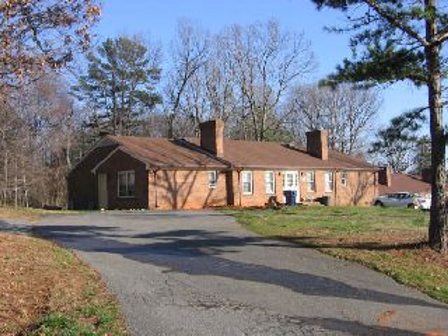 Lynchburg Apartment: 209 Oak Hill Drive