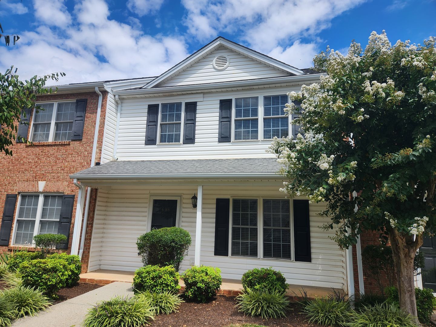 Lynchburg Townhome: 696 Wyndhurst Drive