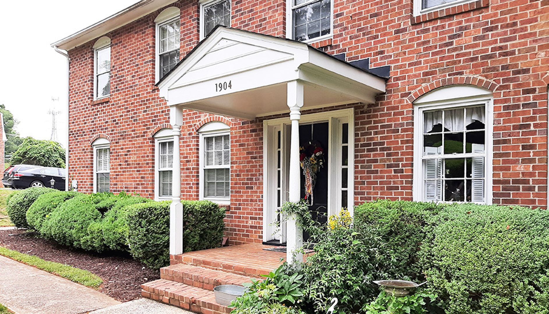 Lynchburg Apartment: 1900 & 1904 Canterbury Court