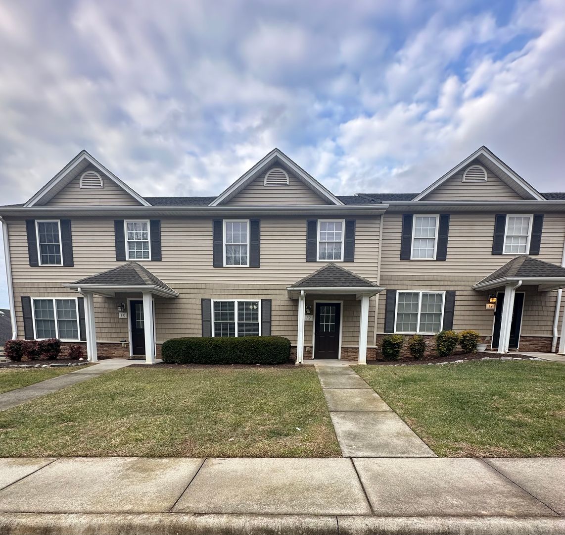 Lynchburg Townhome: 12 Lawton Circle