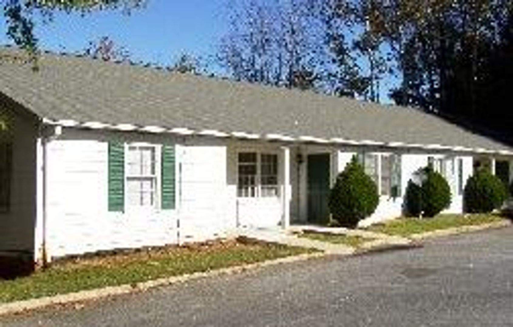 Lynchburg Apartment: 1416-1424 Tunbridge Road