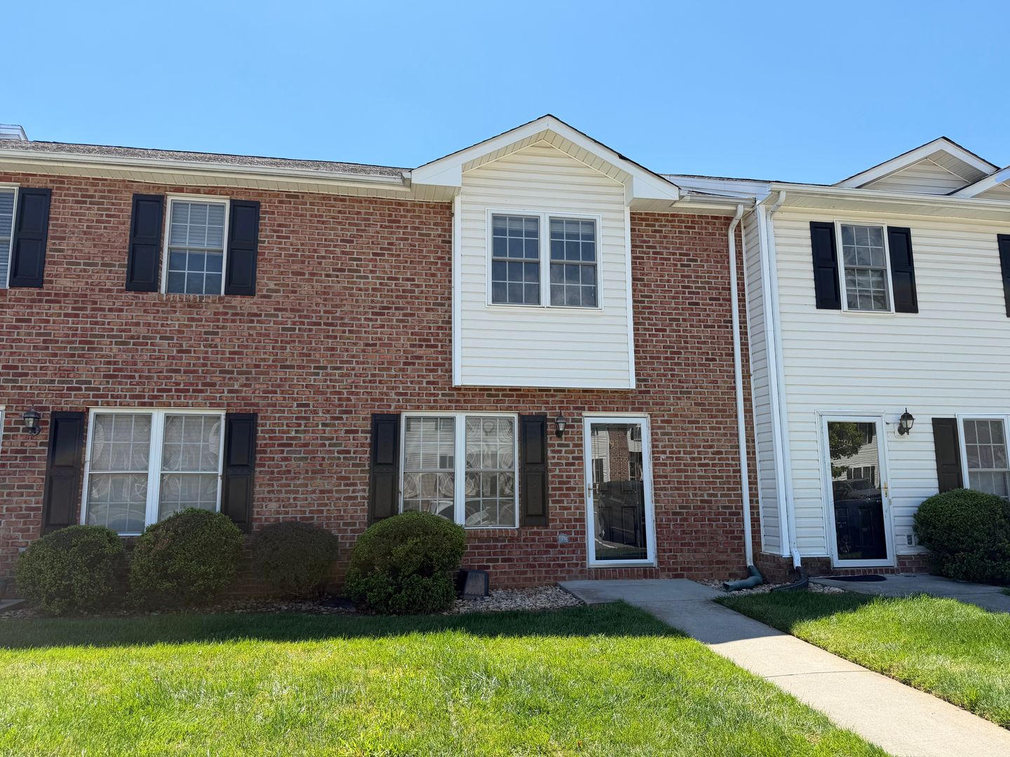 Lynchburg Townhome: 3600 Old Forest Road #93