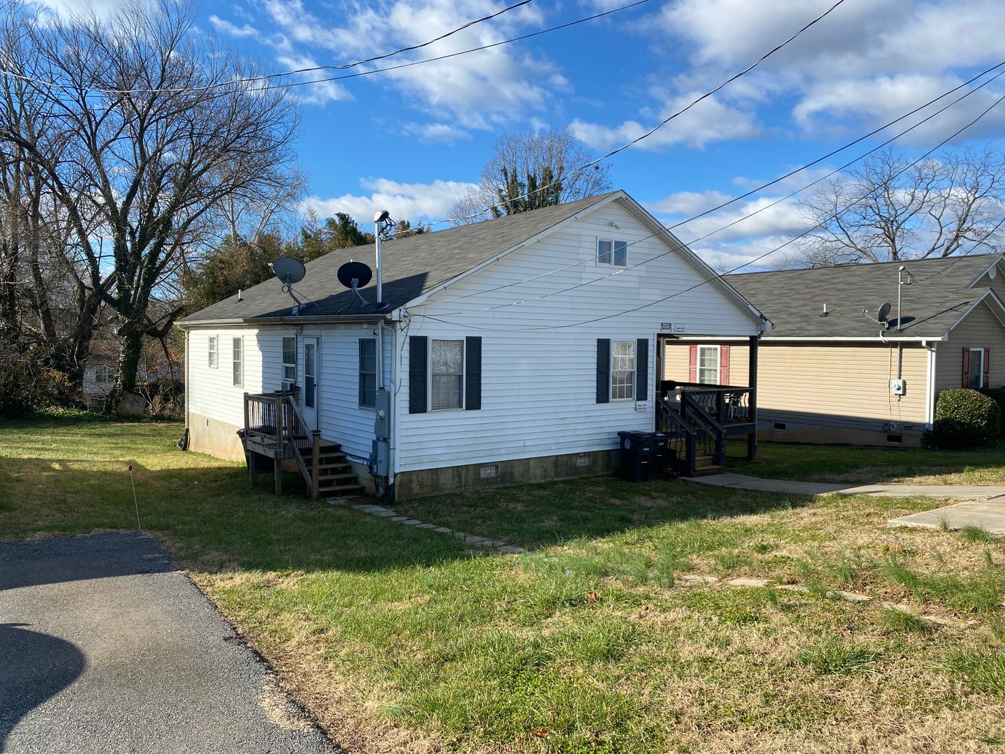 Lynchburg Apartment: 107 Hood Street