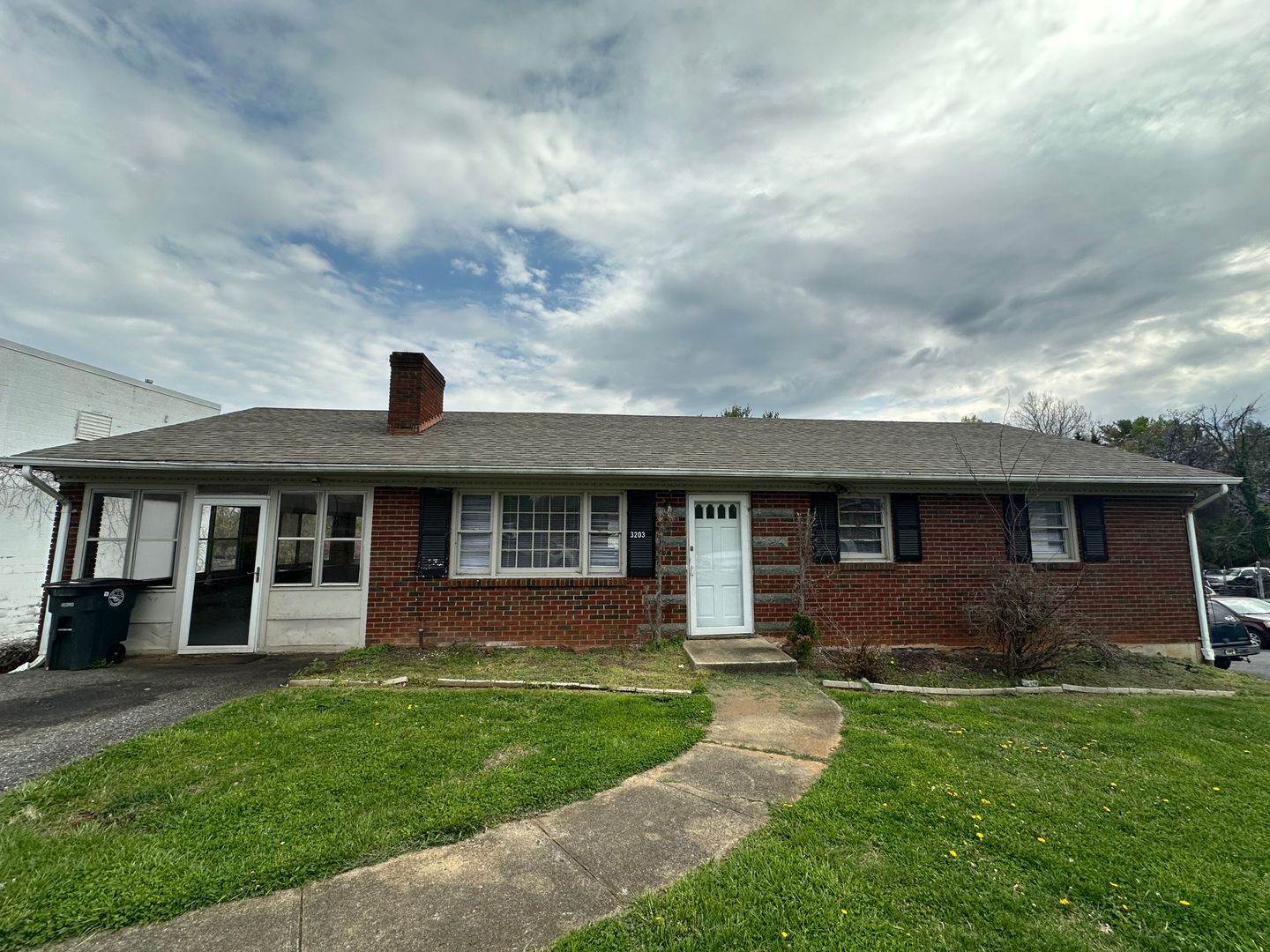 Lynchburg Apartment: 3203 Old Forest Road