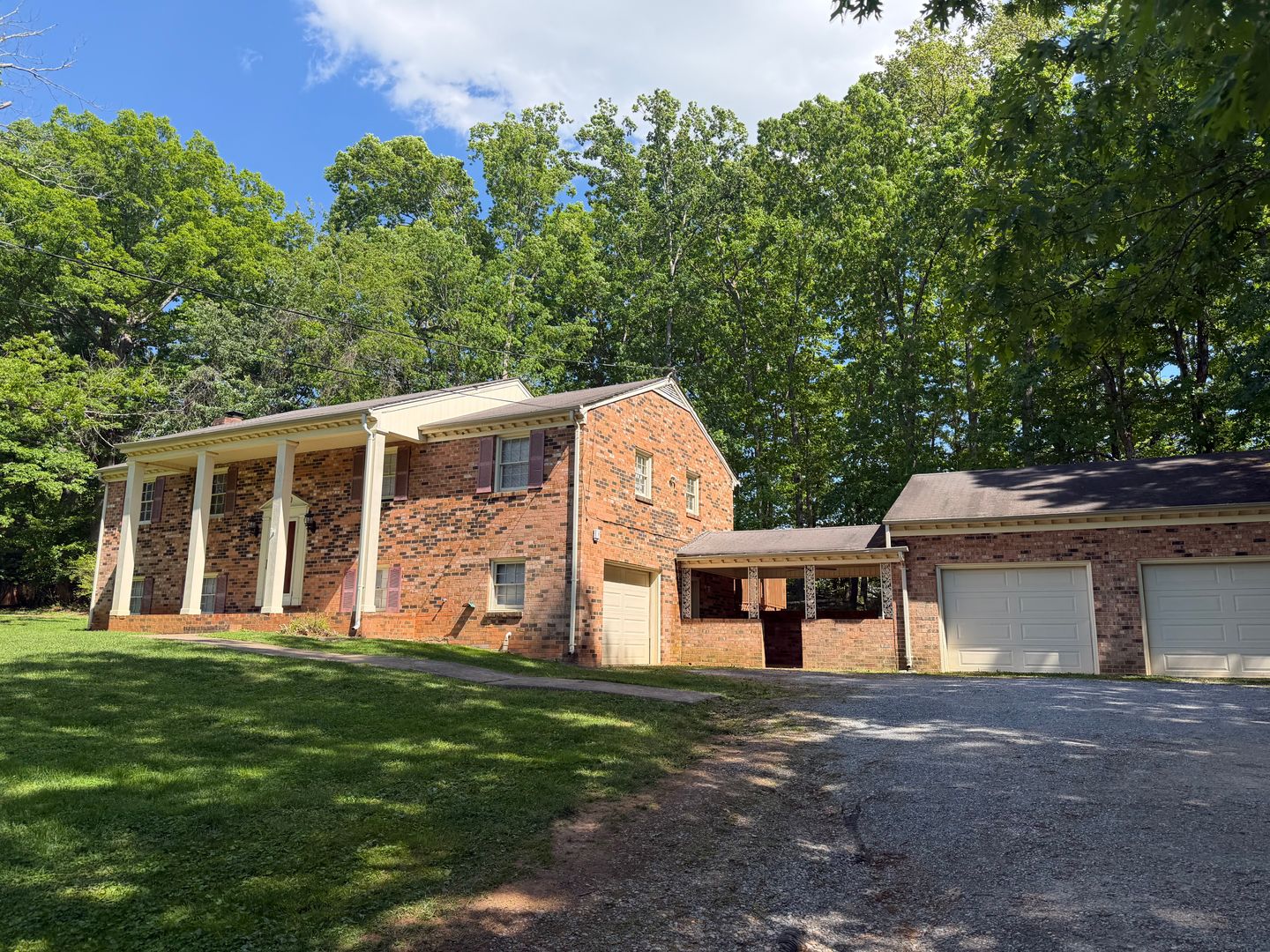 Lynchburg House: 64 Maybrook Drive