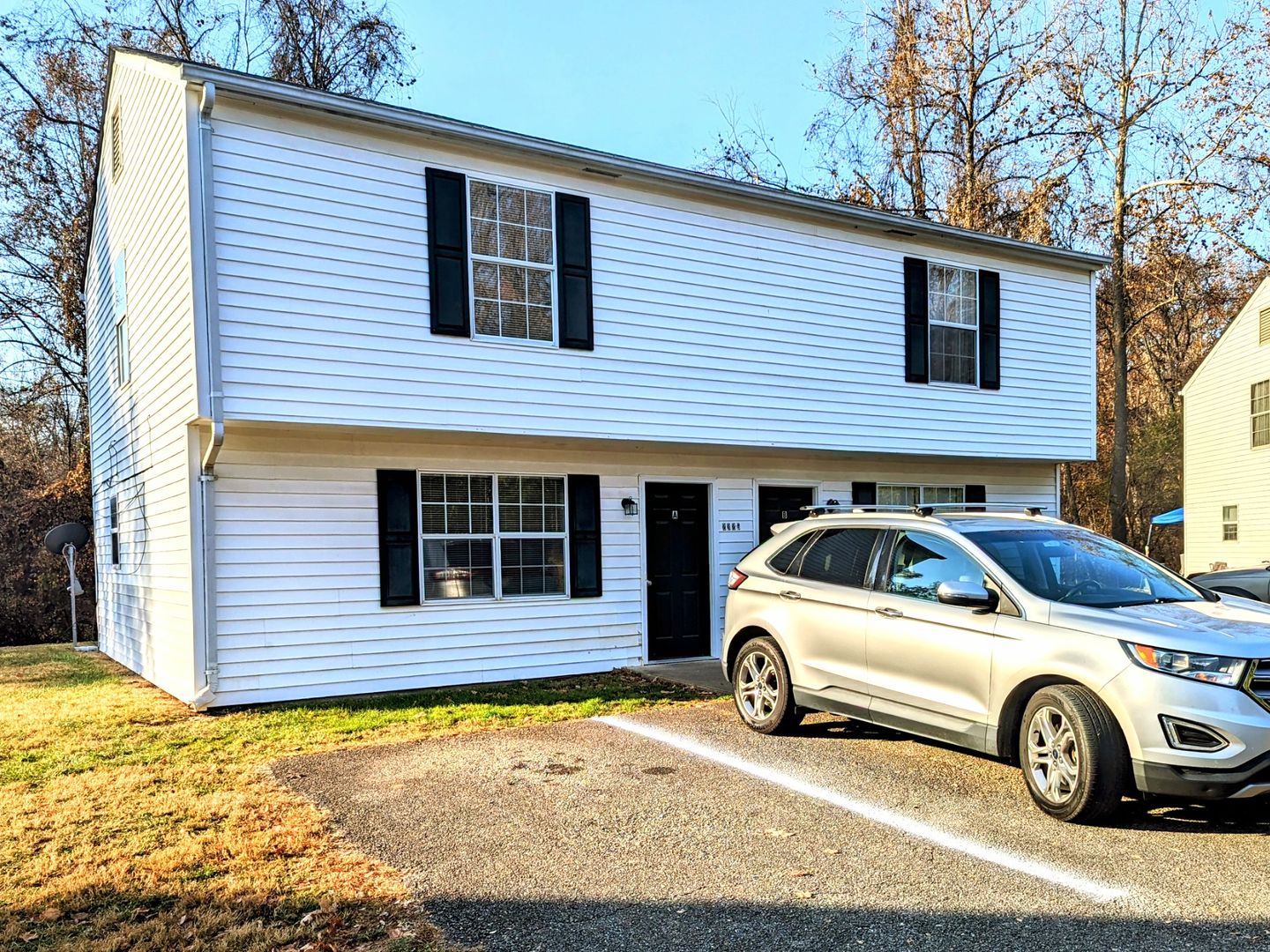 Lynchburg Apartment: 2325 Old Forest Road