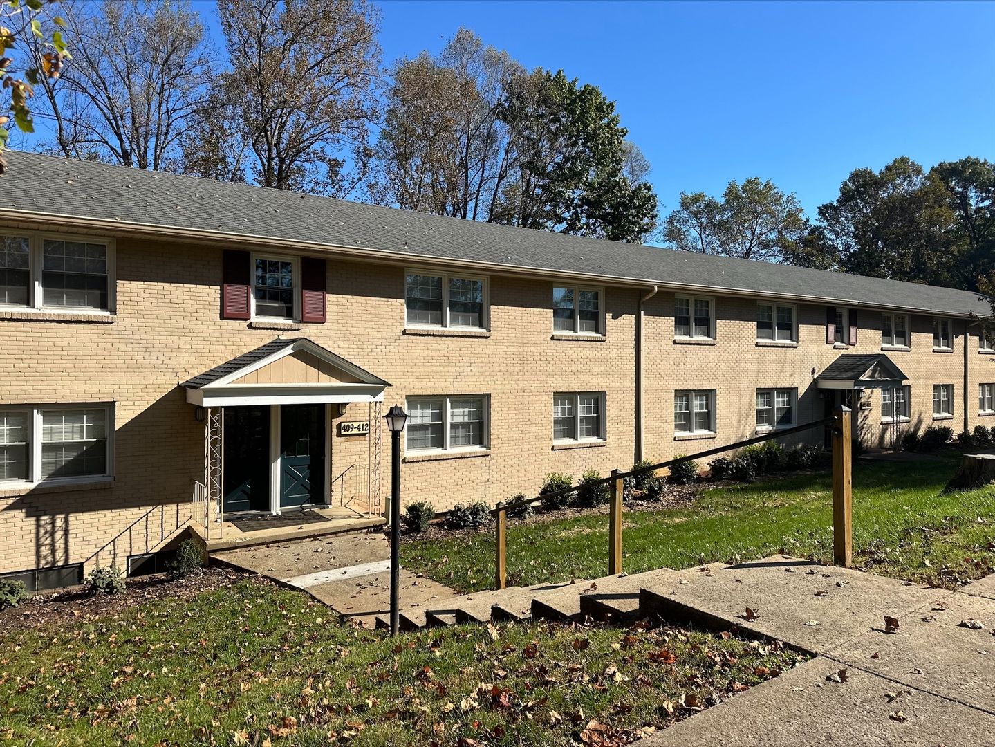 Lynchburg Apartment: 3300 Old Forest Road