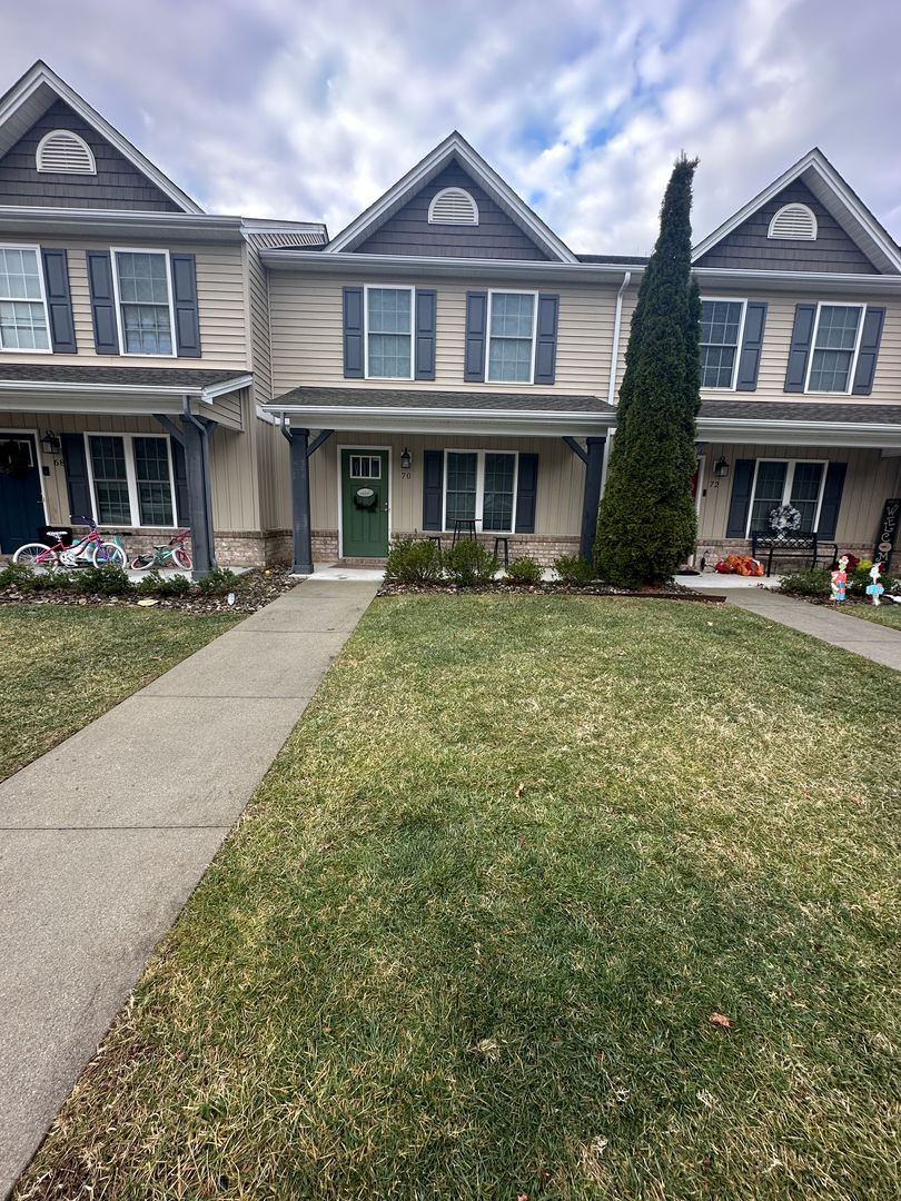 Lynchburg Townhome: 70 Gloucester Drive