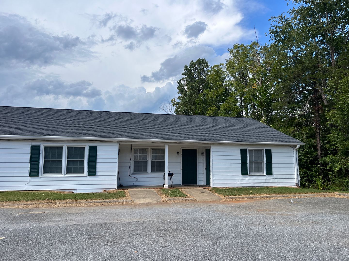 Lynchburg Apartment: 1416-1424 Tunbridge Road