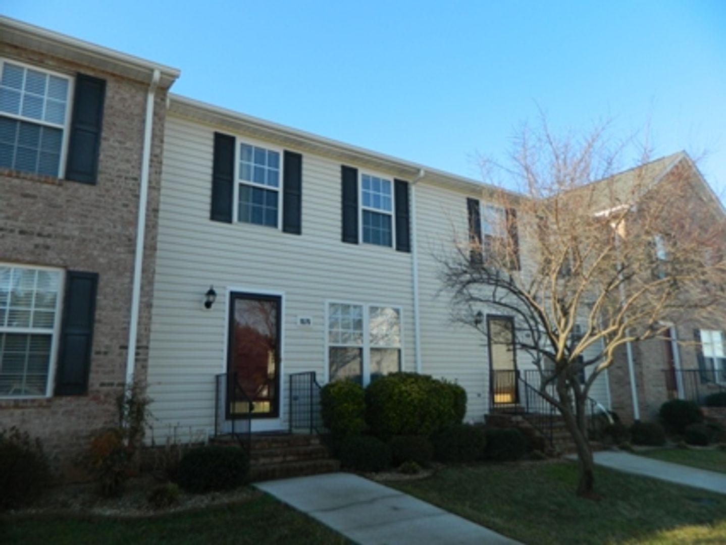 Forest Townhome: 1076 Blue Ridge View Circle