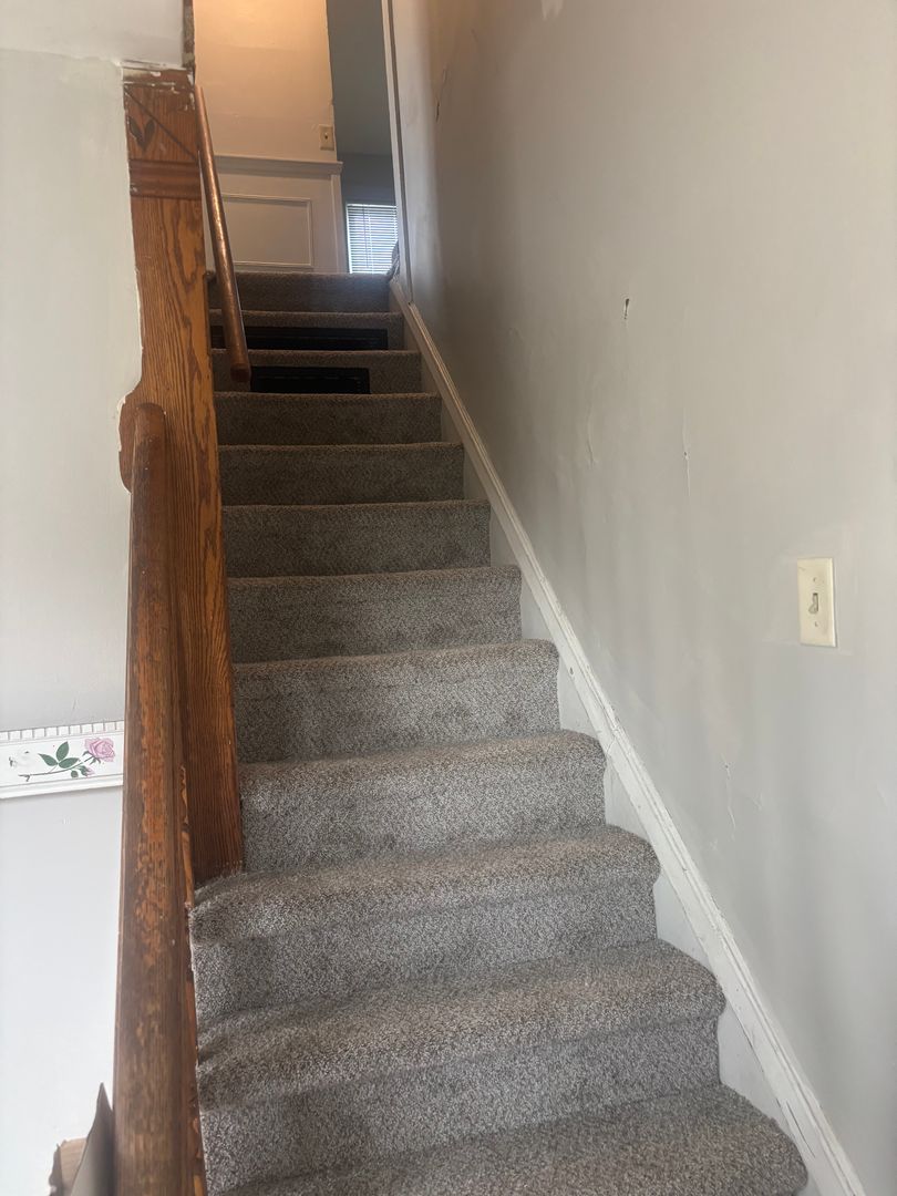 Cedar Rapids Apartment: 401 7th Ave SW