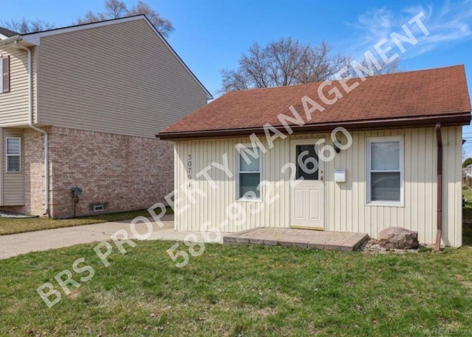 Madison Heights House: 30791 Alger Street