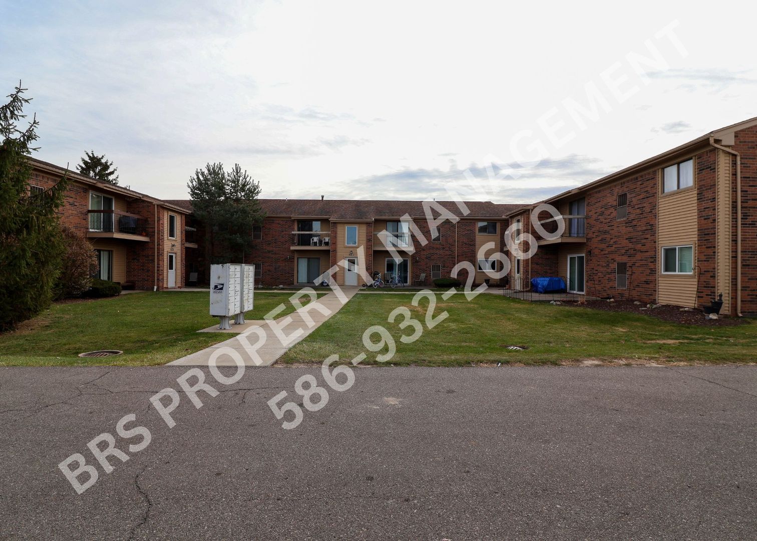 Fraser House: 16140 Clarkson