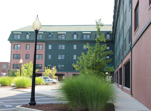 One Bedroom Apartment Rental - Elevator Building, Hardwood Floors
