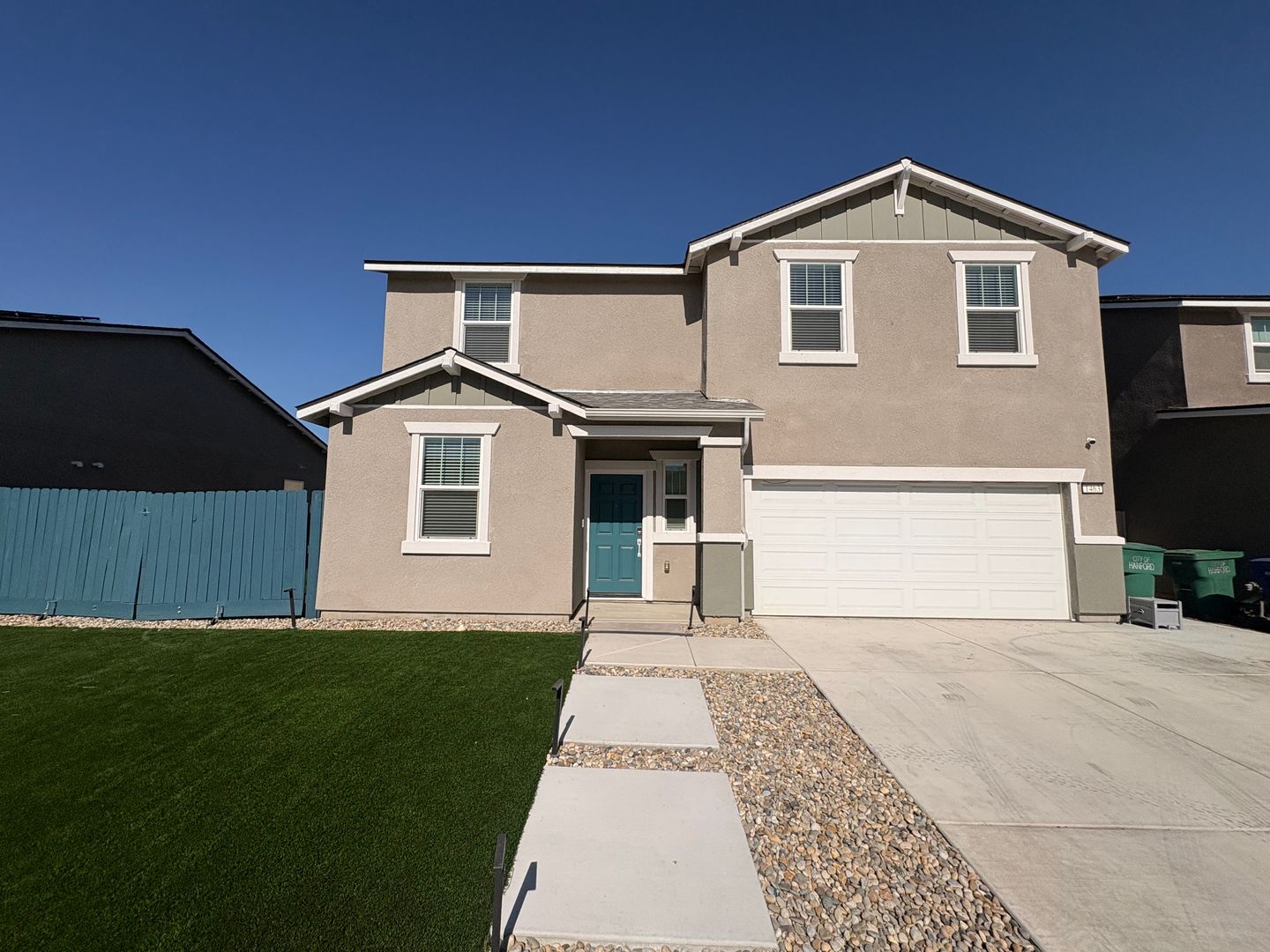 Hanford House: 1463  S Orbit Circle