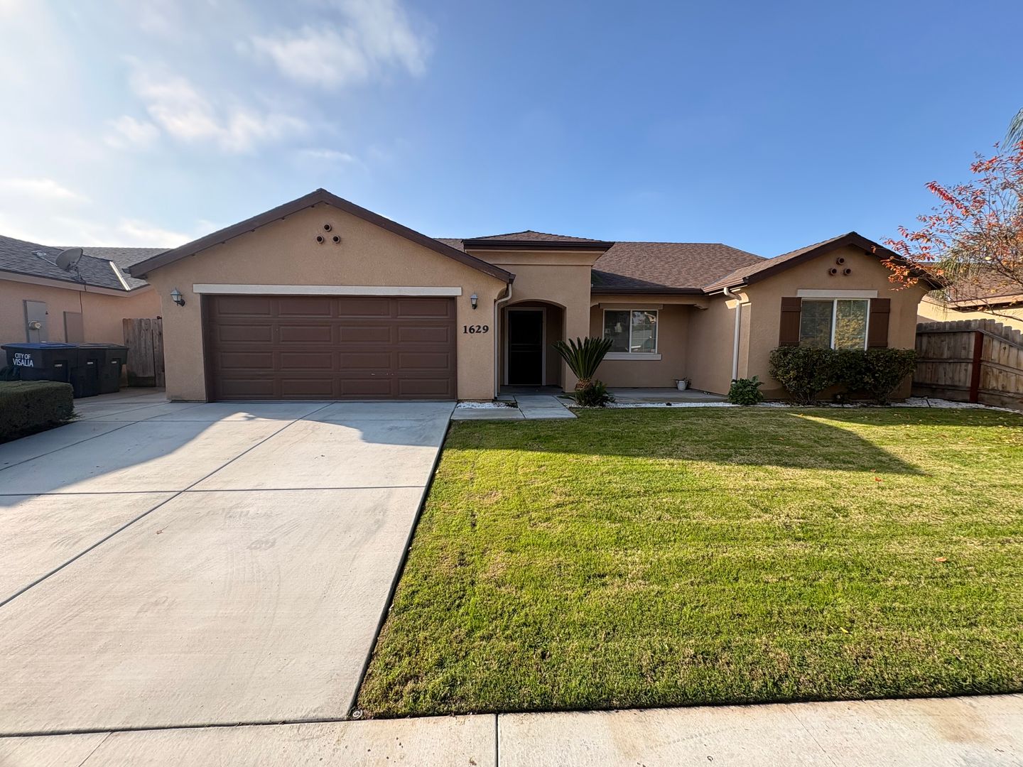 Visalia House: 1629 N Virmargo St