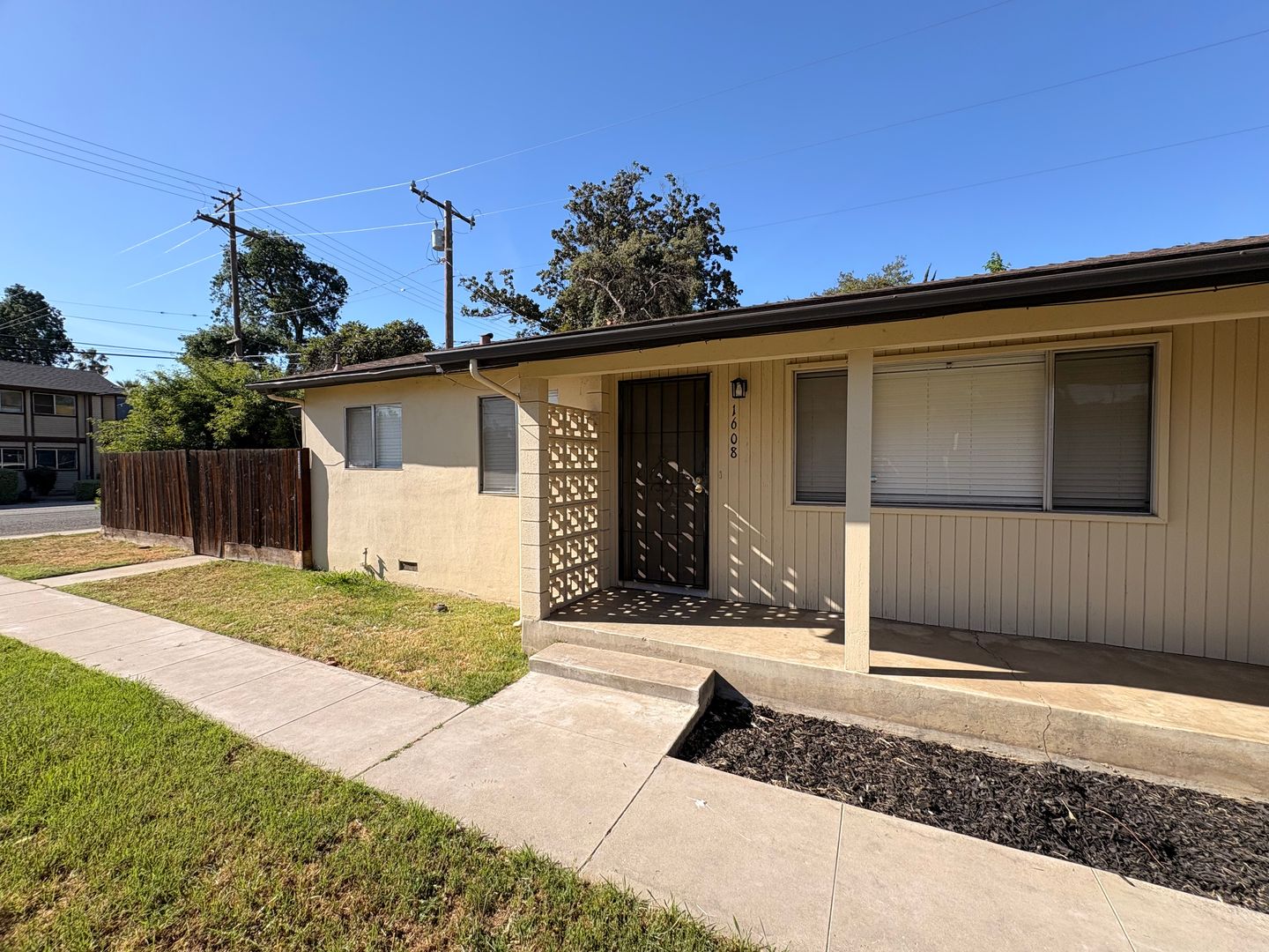 Visalia Apartment: 1608 S Central St /