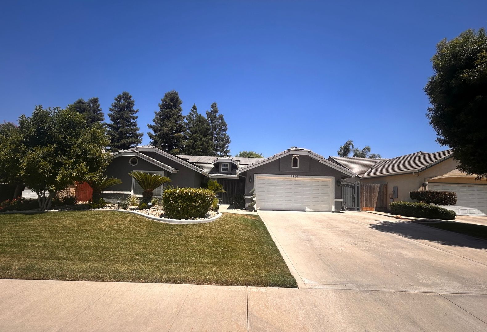 Visalia House: 2826 S Avocado Ct