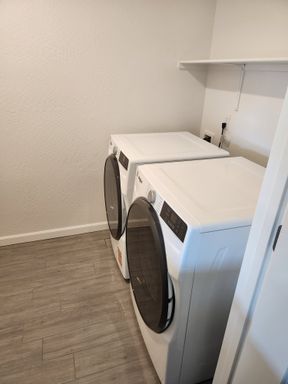 Listing photo thumbnail