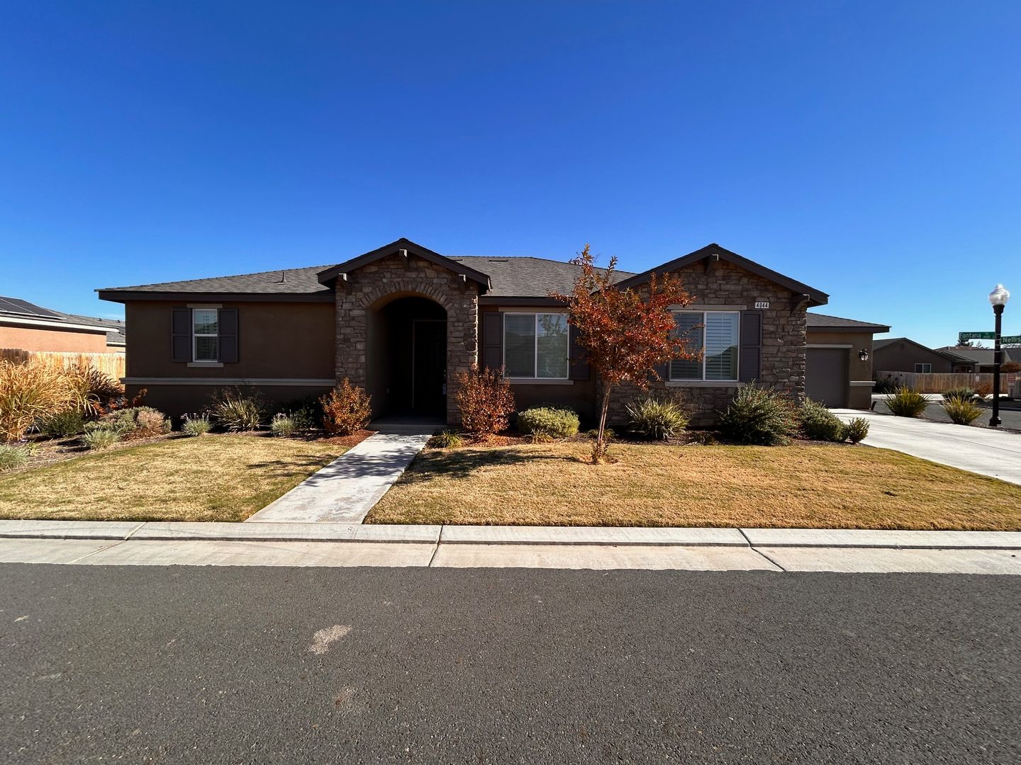 Visalia House: 4044 S Fontana St