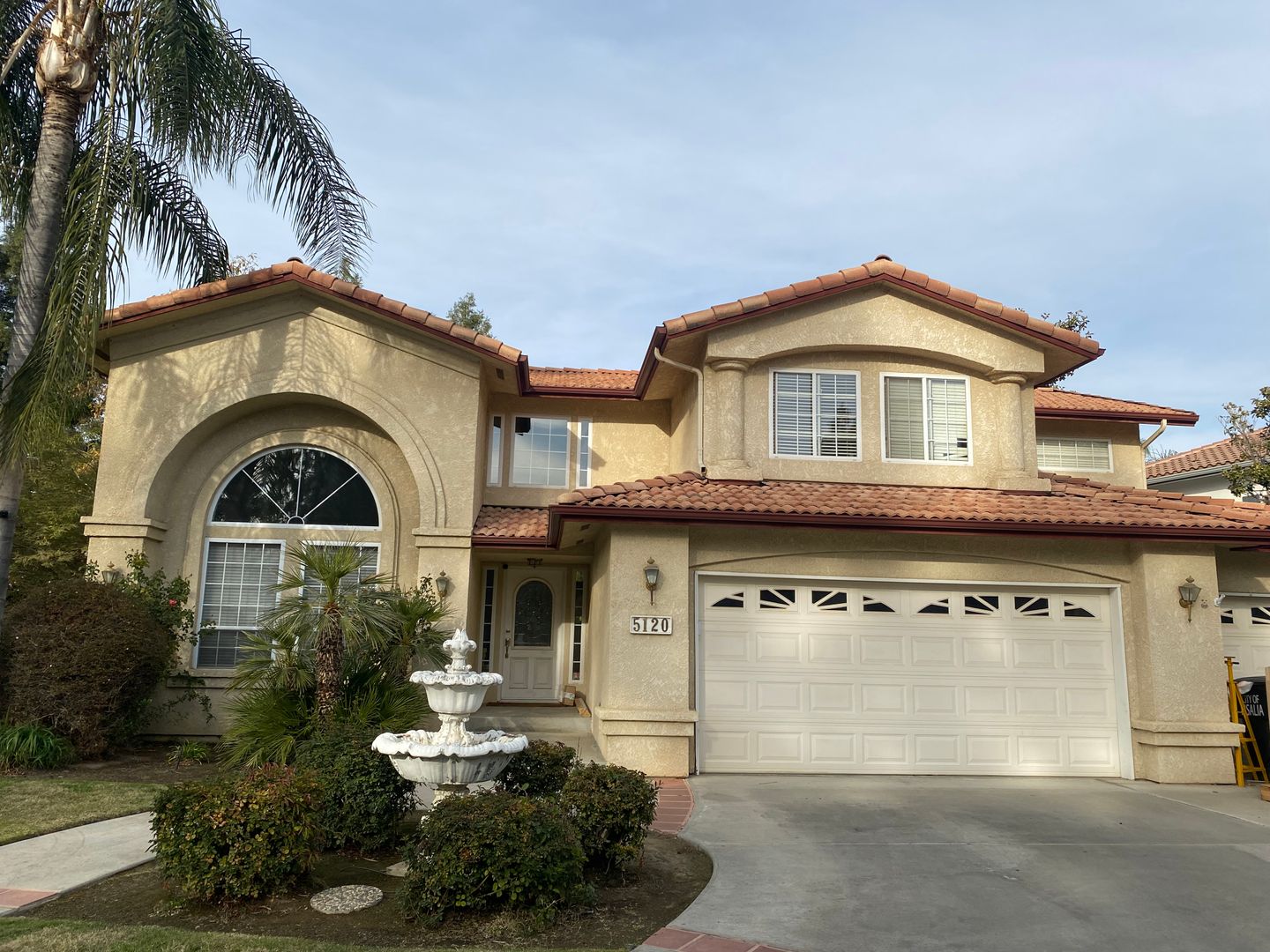 Visalia House: 5120 W. Vine Ct.