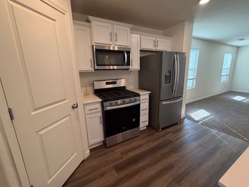 Listing photo thumbnail