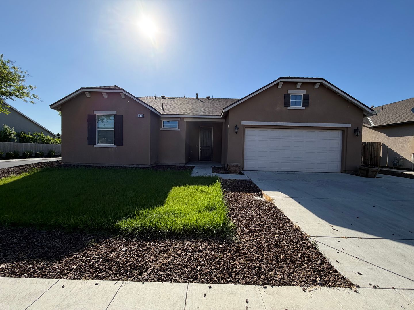Tulare House: 1696 Softwind Dr.