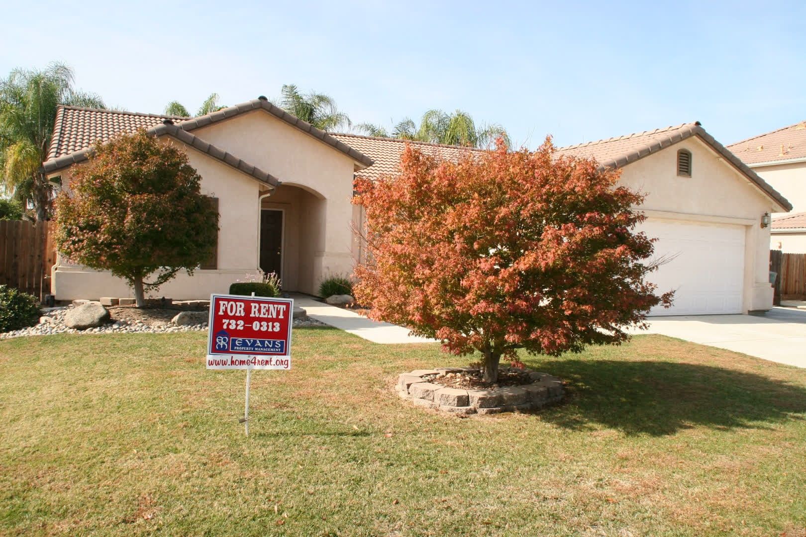 Visalia House: 3617 N Mendonca