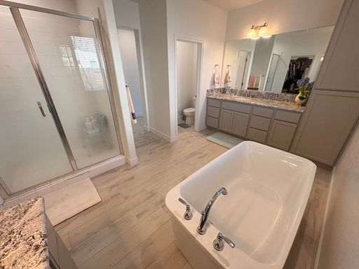 Listing photo thumbnail