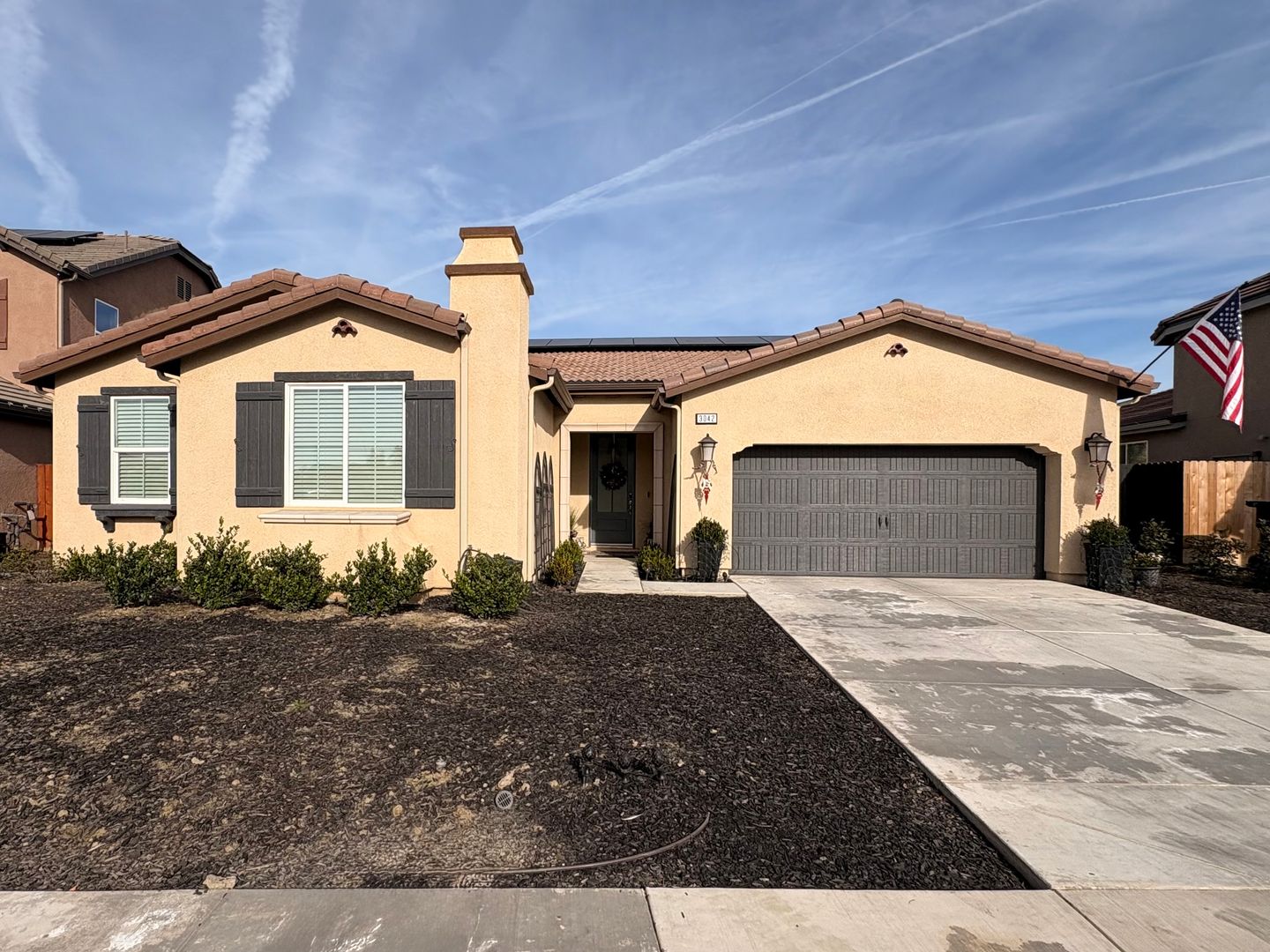 Visalia House: 3042 N Hall St