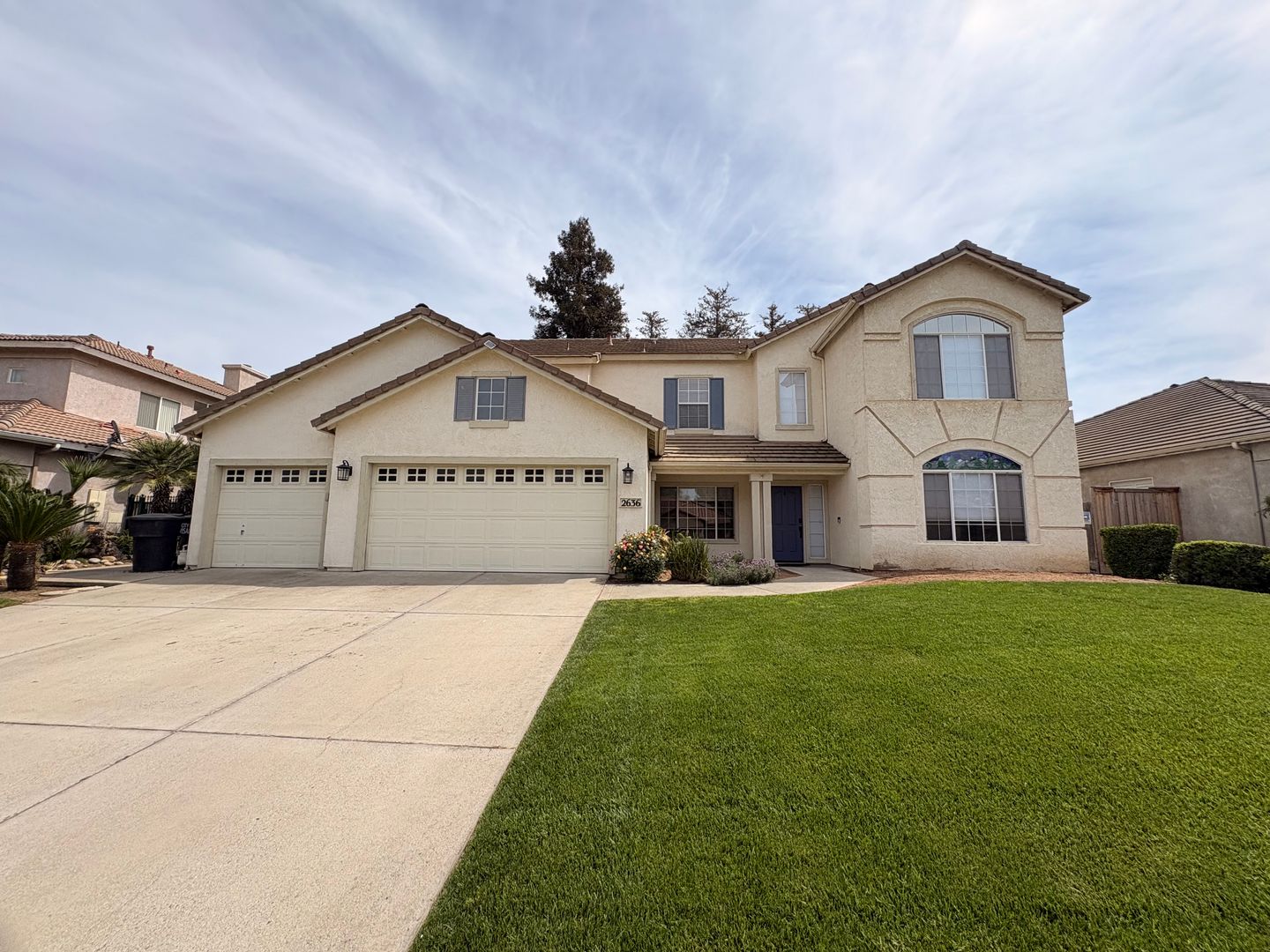 Visalia House: 2636 S Peppertree St