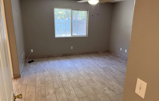 Listing photo thumbnail