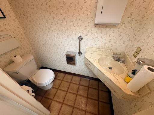 Listing photo thumbnail